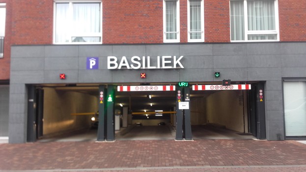Parking Basiliek-4