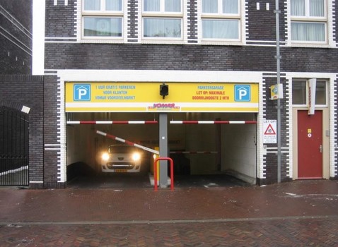 Parkhaus Landstraat-1